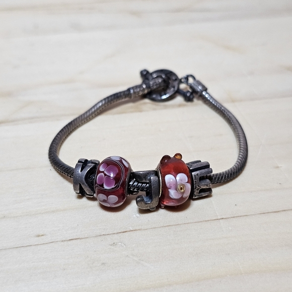 Chamilia Sterling silver 925 snake chain toggle clasp charm bracelet & 5 Charms - Picture 1 of 10